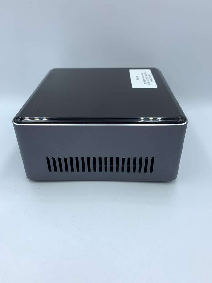 Intel NUC i3-7100U (Intel i3, 256GB SSD & 8GB RAM)