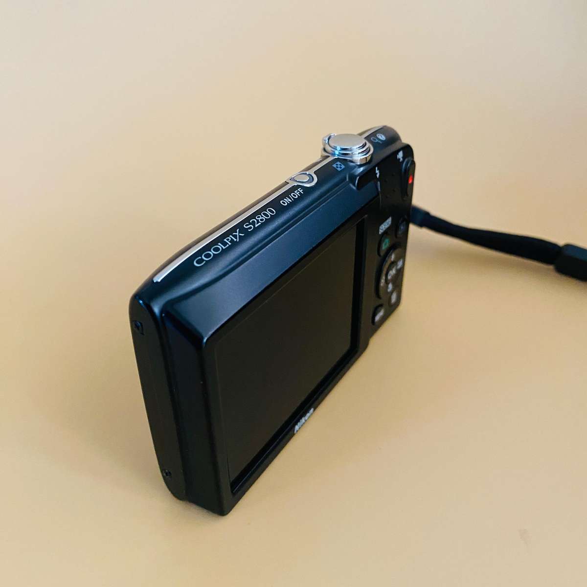 Nikon Coolpix S2800 (20MP, HD 720p, 5x Optical Zoom - Digital Camera