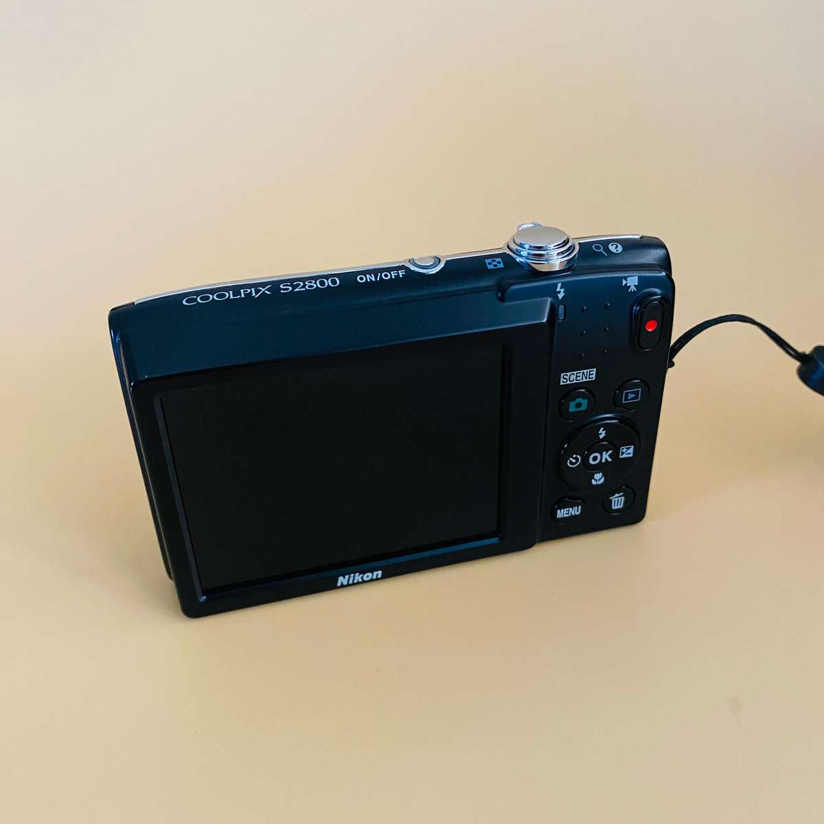 Nikon Coolpix S2800 (20MP, HD 720p, 5x Optical Zoom - Digital Camera