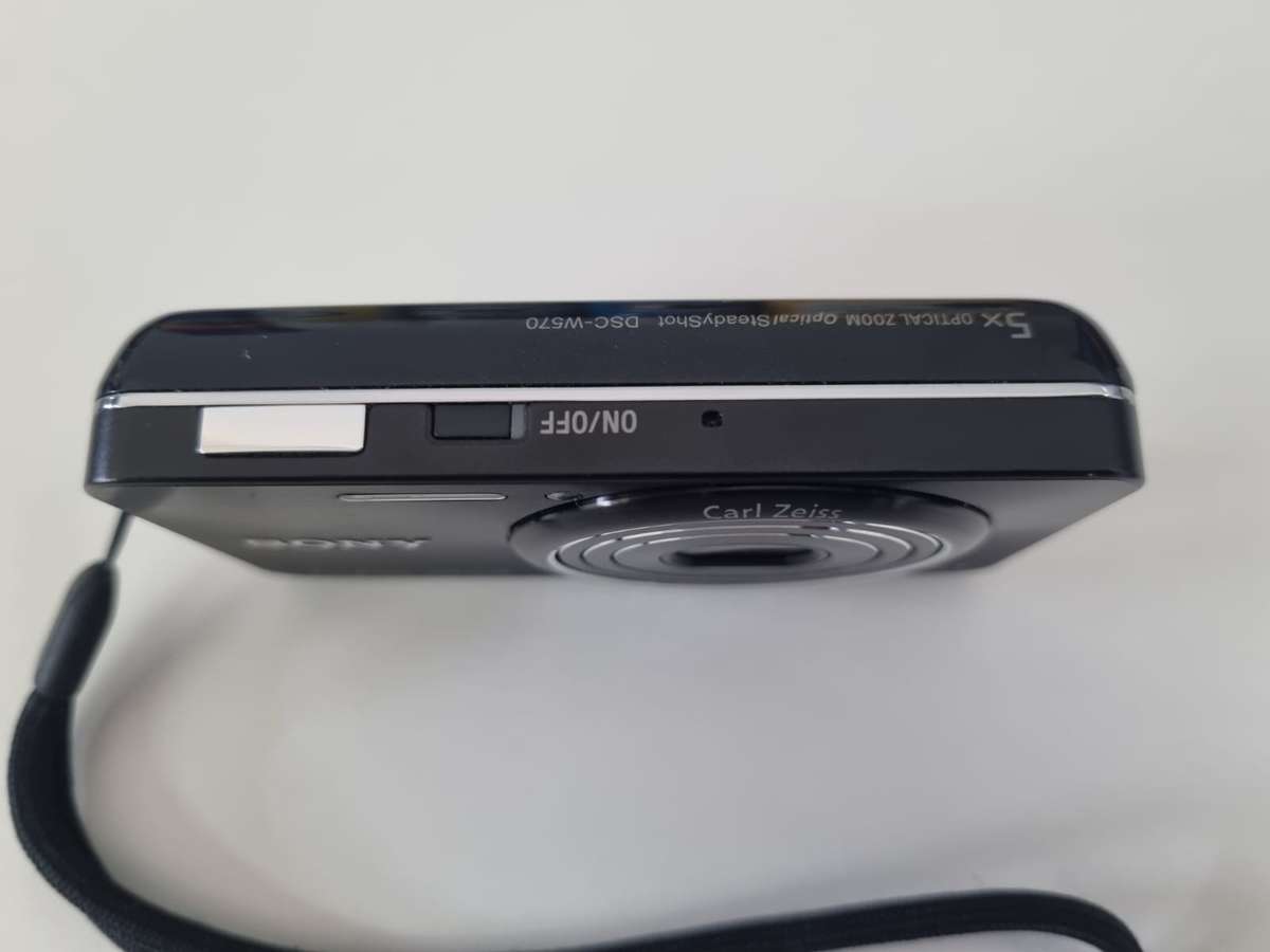 Sony DSC-W580 Digital Camera(16.1 MP, 5x Optical Zoom, HD Movie) Black