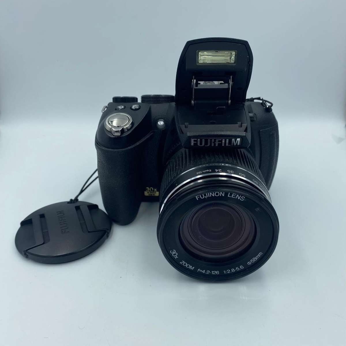 Fujifilm FinePix HS10 10 MP CMOS Digital Camera (30x Optical Zoom, HD Movie 1080i and 3-Inch LCD)