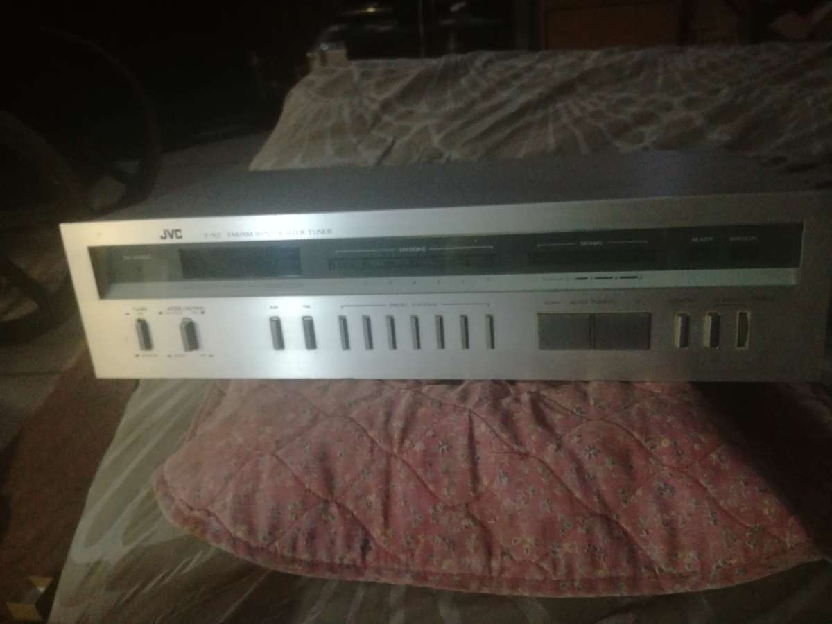 JVC t x2 fm/am synthesizer tuner