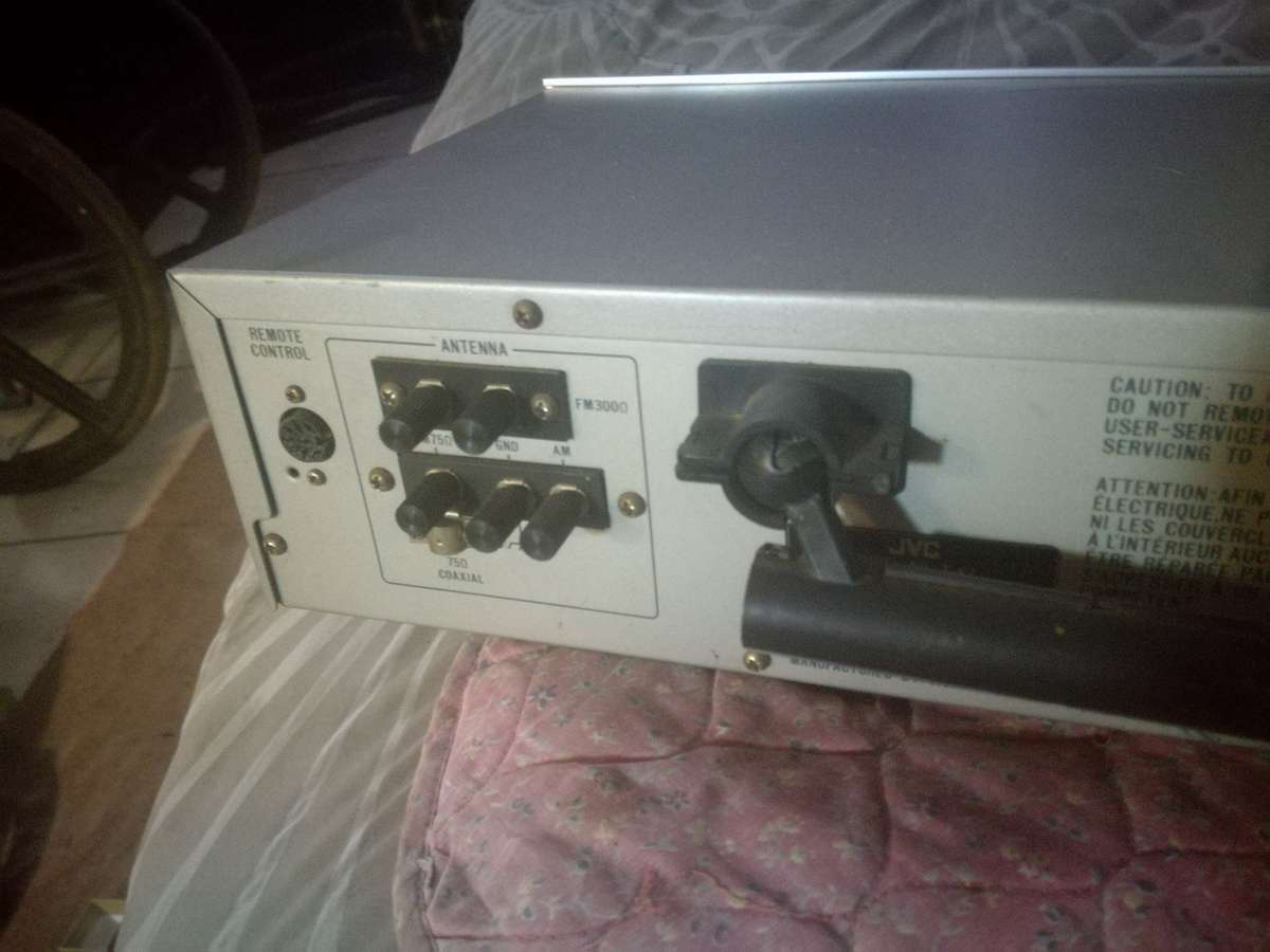 JVC t x2 fm/am synthesizer tuner