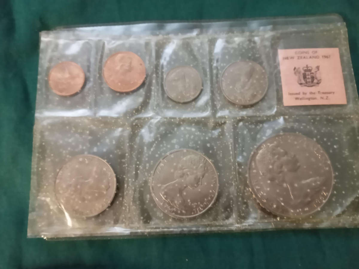 1967 New Zealand coin set
