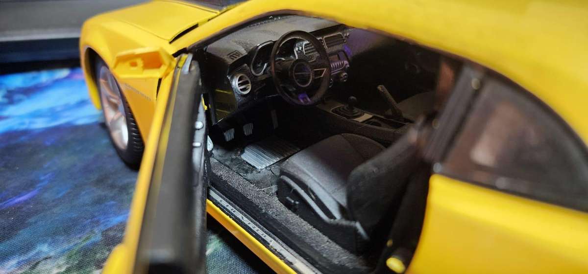 2010 Chevrolet Camaro SS (Bumblebee) 1/18th Scale Maisto