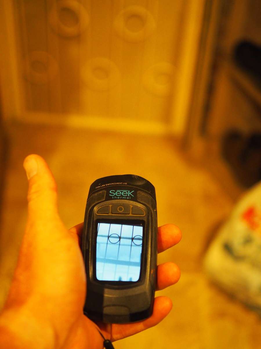 Seek Handheld Thermal Reveal Shield PRO