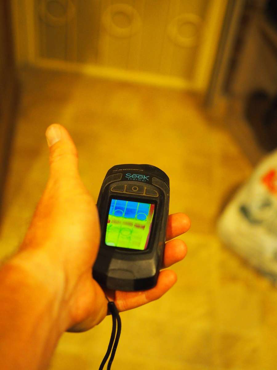 Seek Handheld Thermal Reveal Shield PRO
