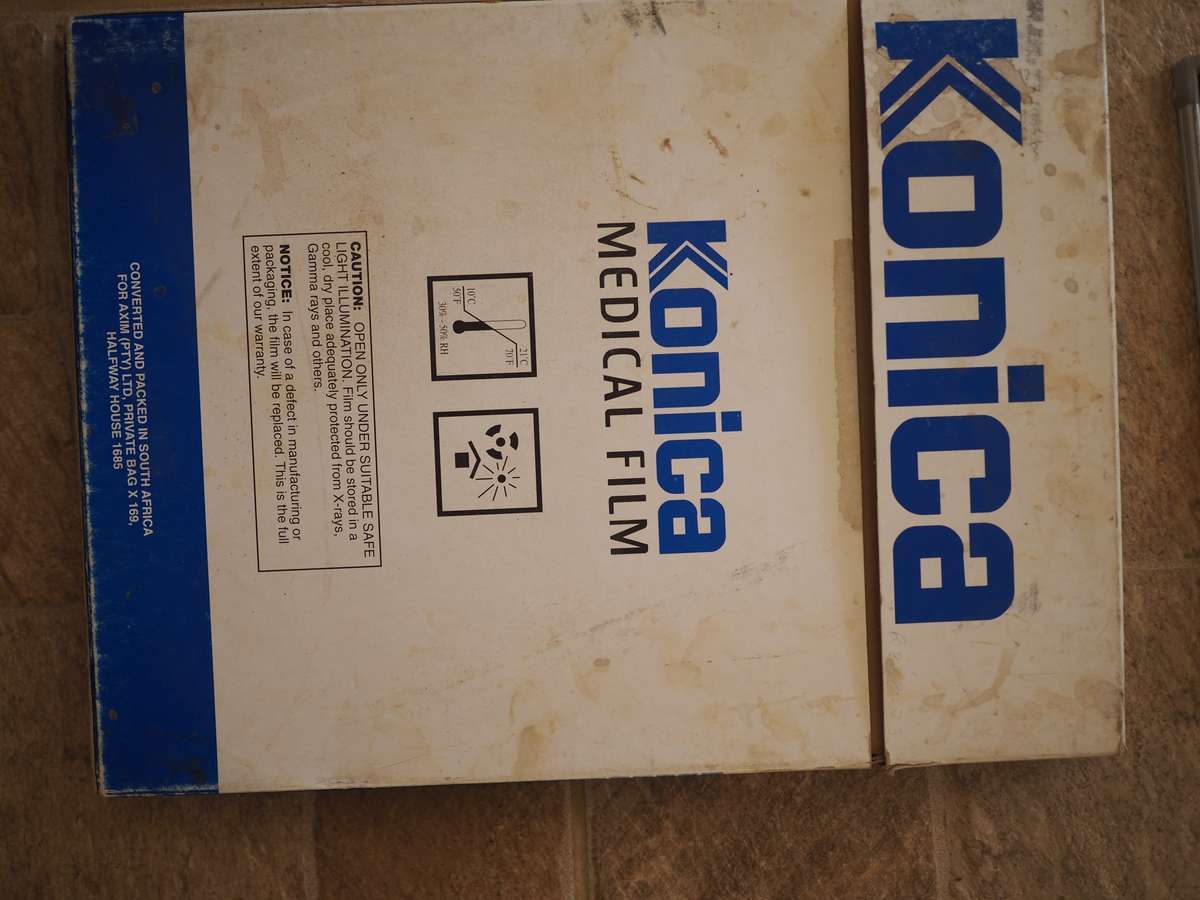 X-Ray Bundle (Unused film and backplates - 8 items)