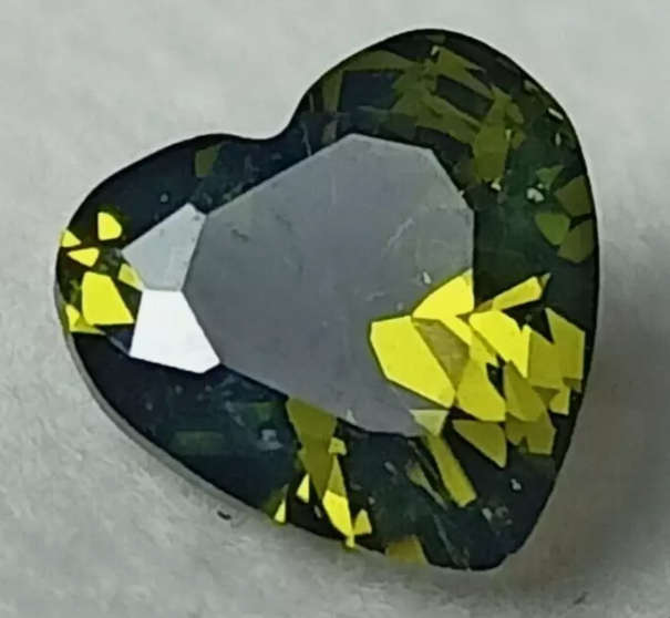 1.00 Ct 6mm Green Heart Shape Sapphire