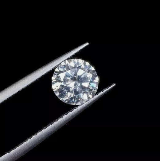 1.50 Ct 7.5mm D Color Round VVS1 Moissanite