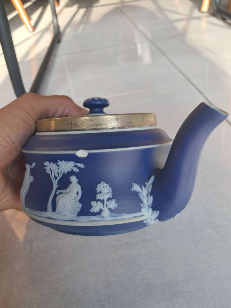 Antique wedgwood Jasperware teapot