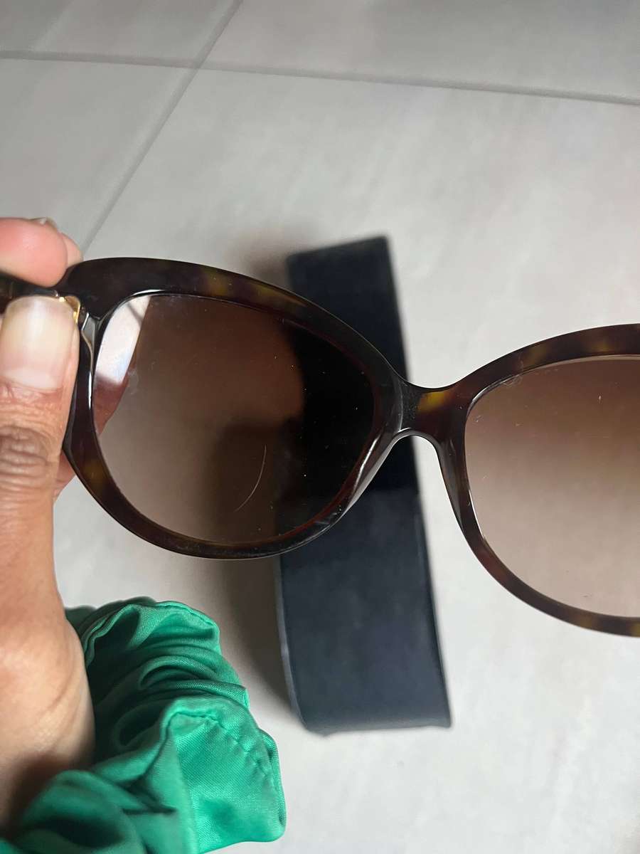 Ladies Prada sunglasses SPR21N