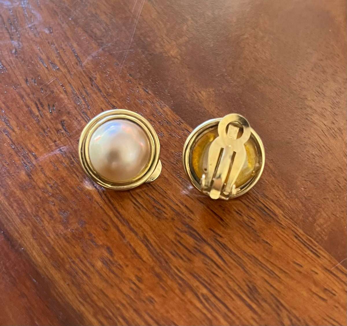 Vintage 9ct / 14ct pearl earrings