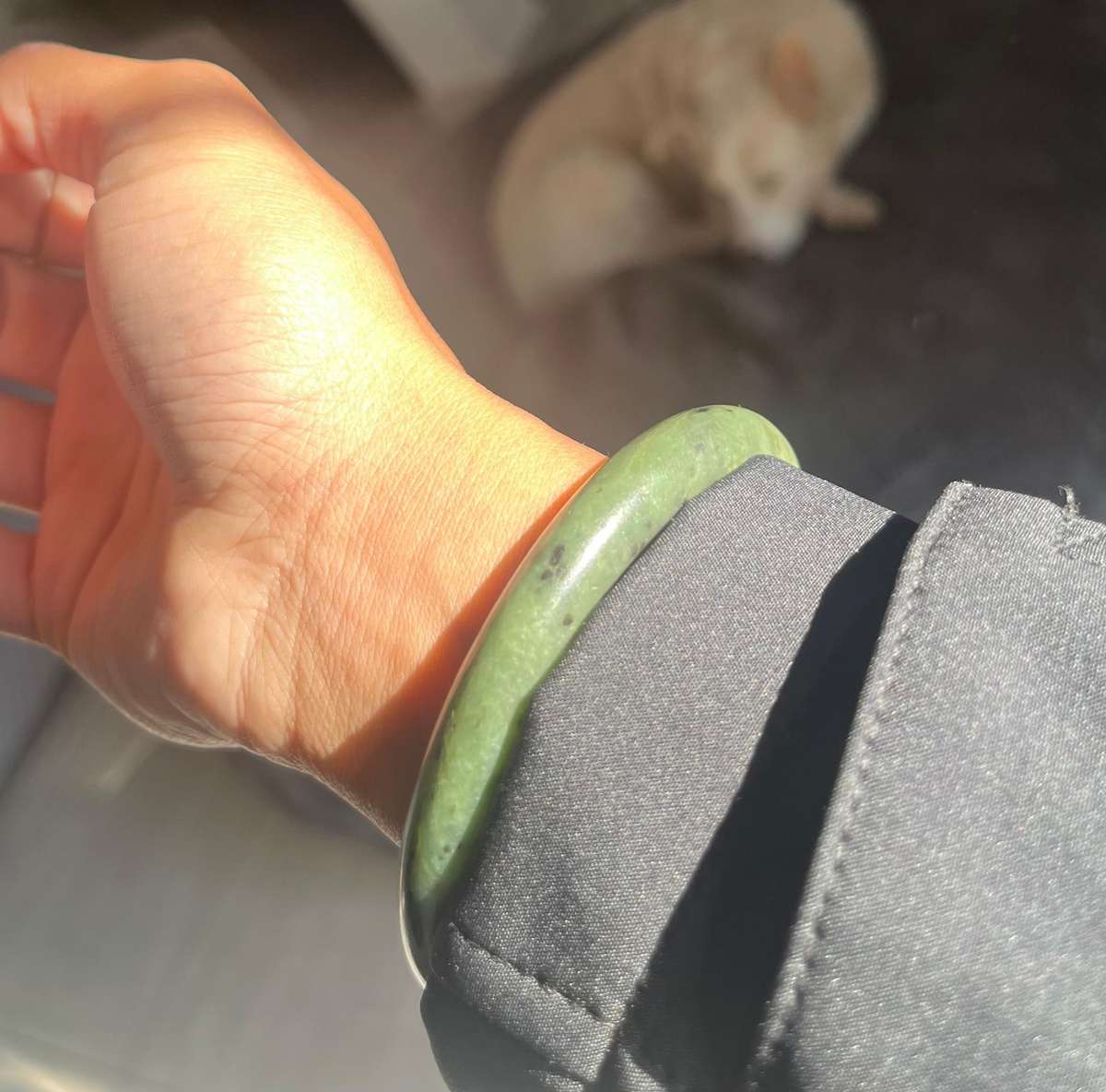 Vintage jade spinach green bangle