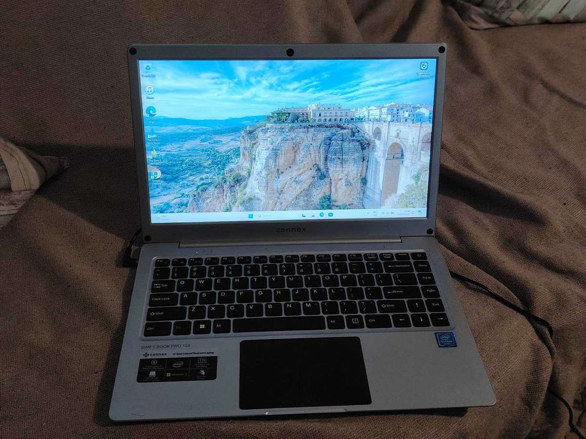 Connex Swiftbook Pro 128