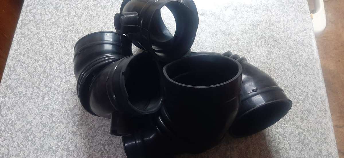 Engine Air Intake Hose Mazda MX-6 2.5L / FORD Telstar