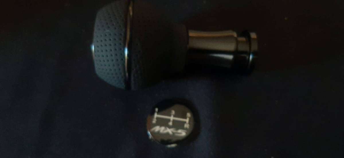 Mazda NB MX-5 Gear knob features either a 5-speed manual, RED OR BLACK