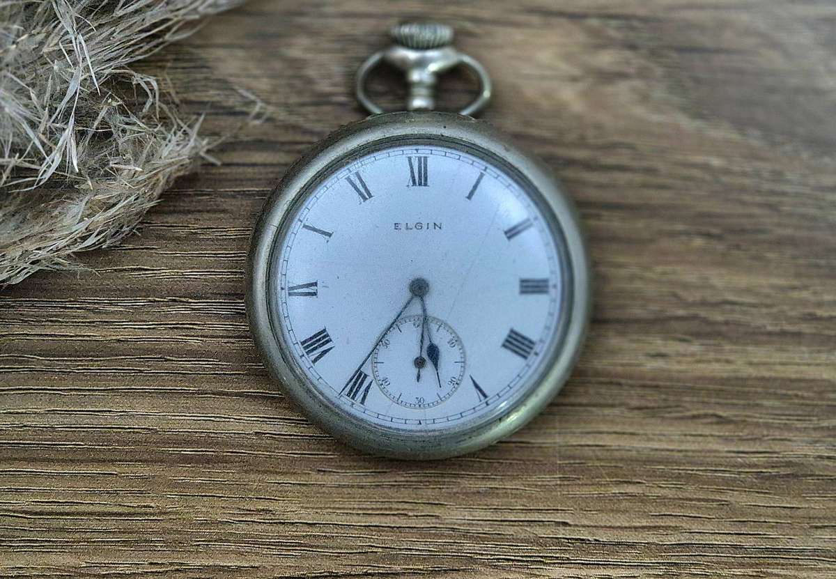 Vintage Elgin Pocket Watch (Non-Running / For Restoration)