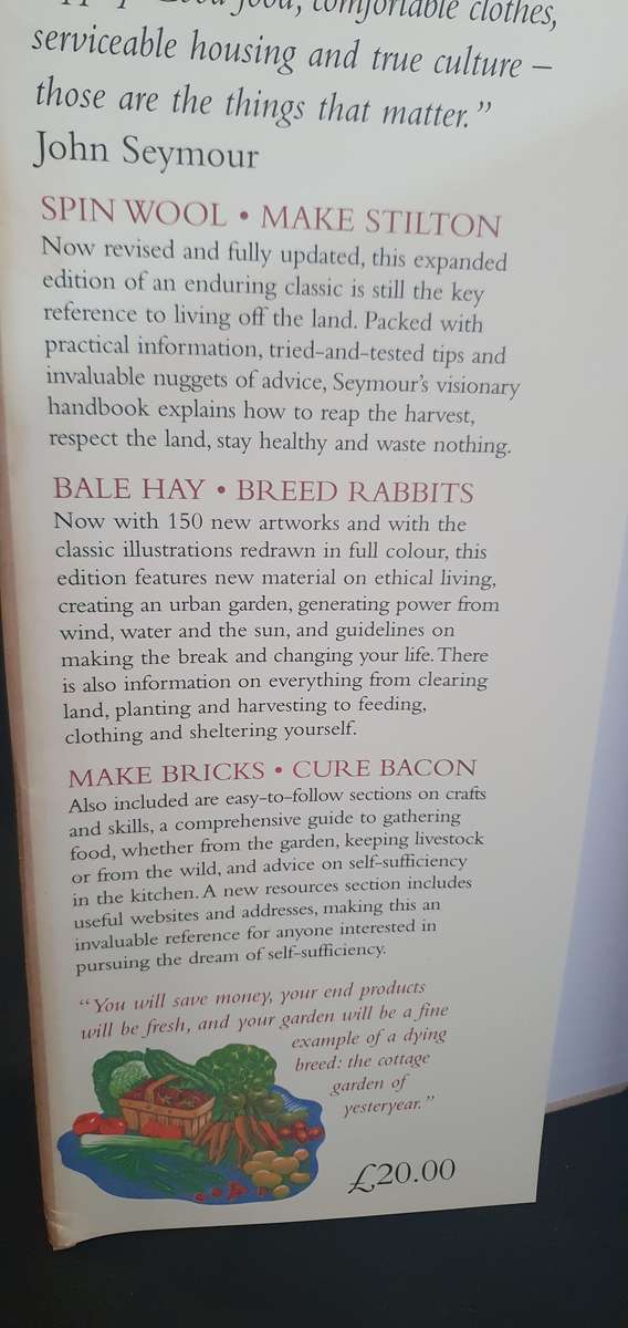 The New complete book of Self-Sufficiency (The classic guide for realist and dreamers)