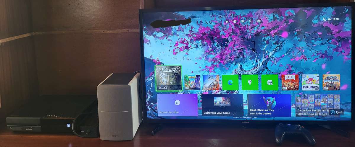 Xbox One Console With Cables, 1 Controller and 2 Games