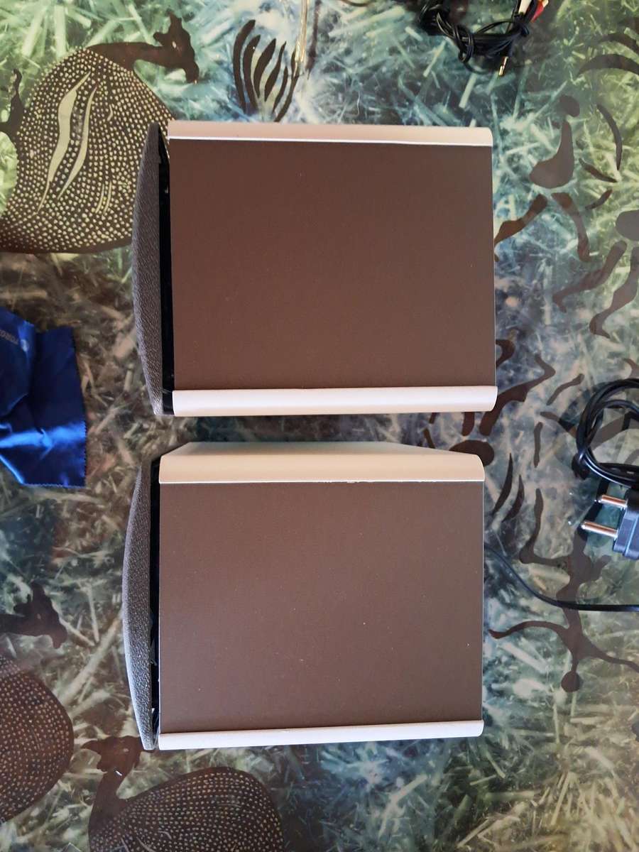 Edifier 1280DB Powered Bookshelf Speakers with Bluetooth and Remote.