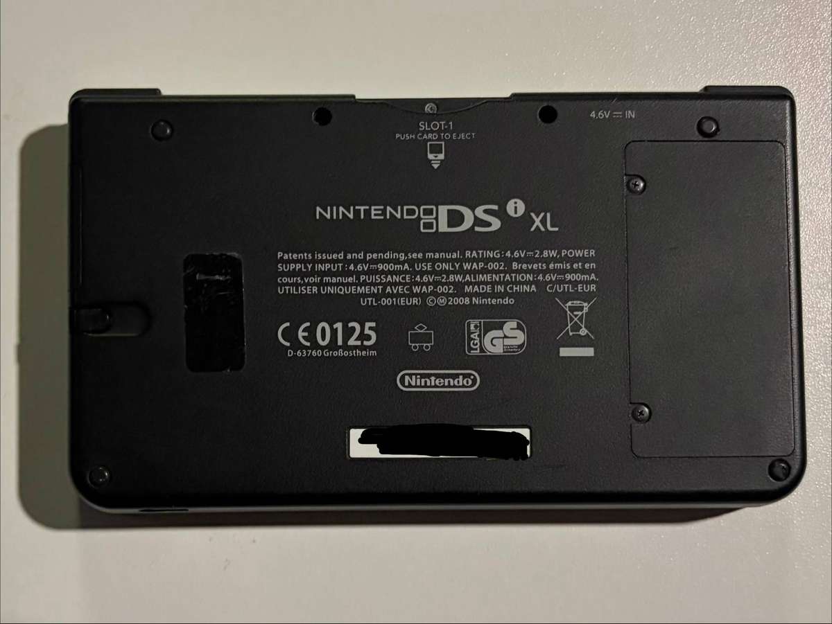 Nintendo DSi XL Green