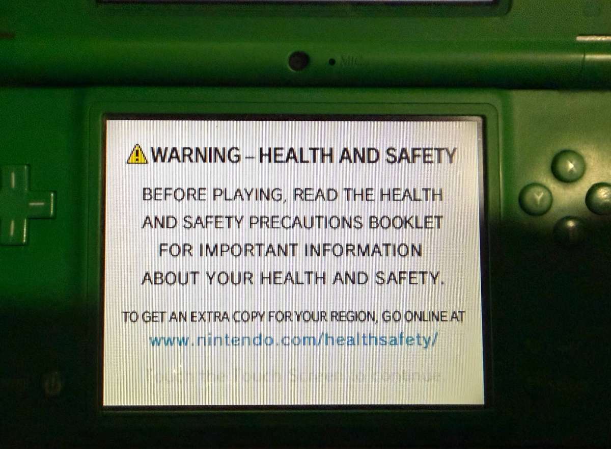 Nintendo DSi XL Green