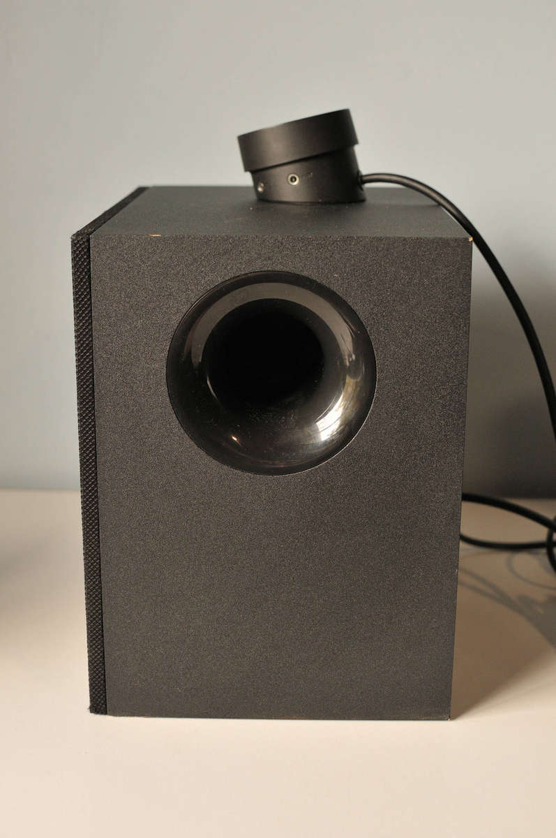 Logitech z533 2.1 Computer Speakers