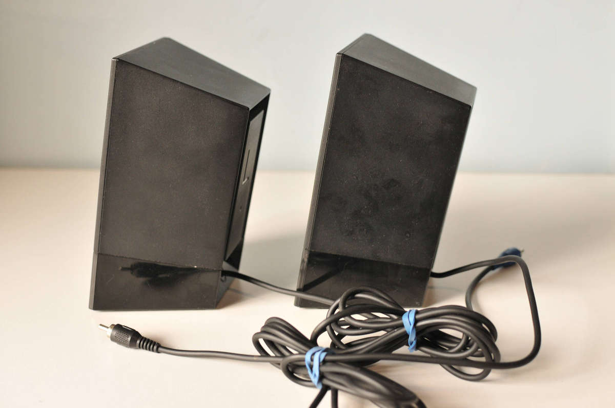 Logitech z533 2.1 Computer Speakers