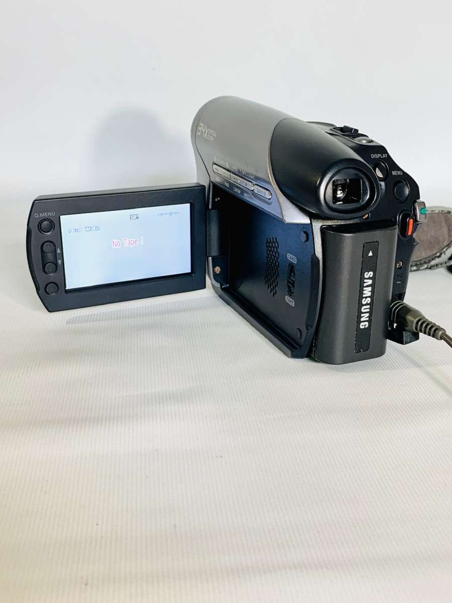 Samsung VP-D375Wi Digital Camcorder / Video Camera (Battery needs Replacing)