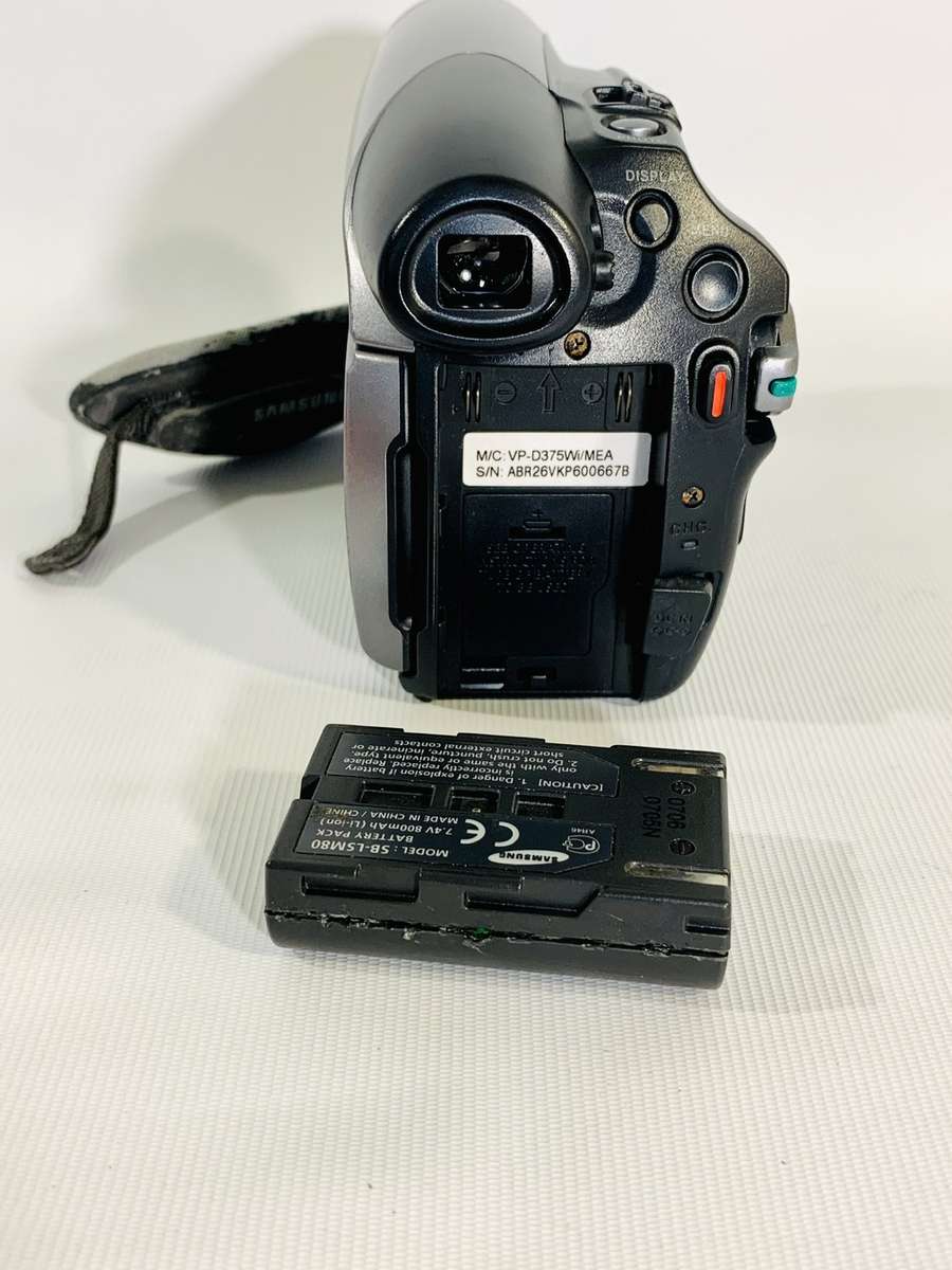 Samsung VP-D375Wi Digital Camcorder / Video Camera (Battery needs Replacing)