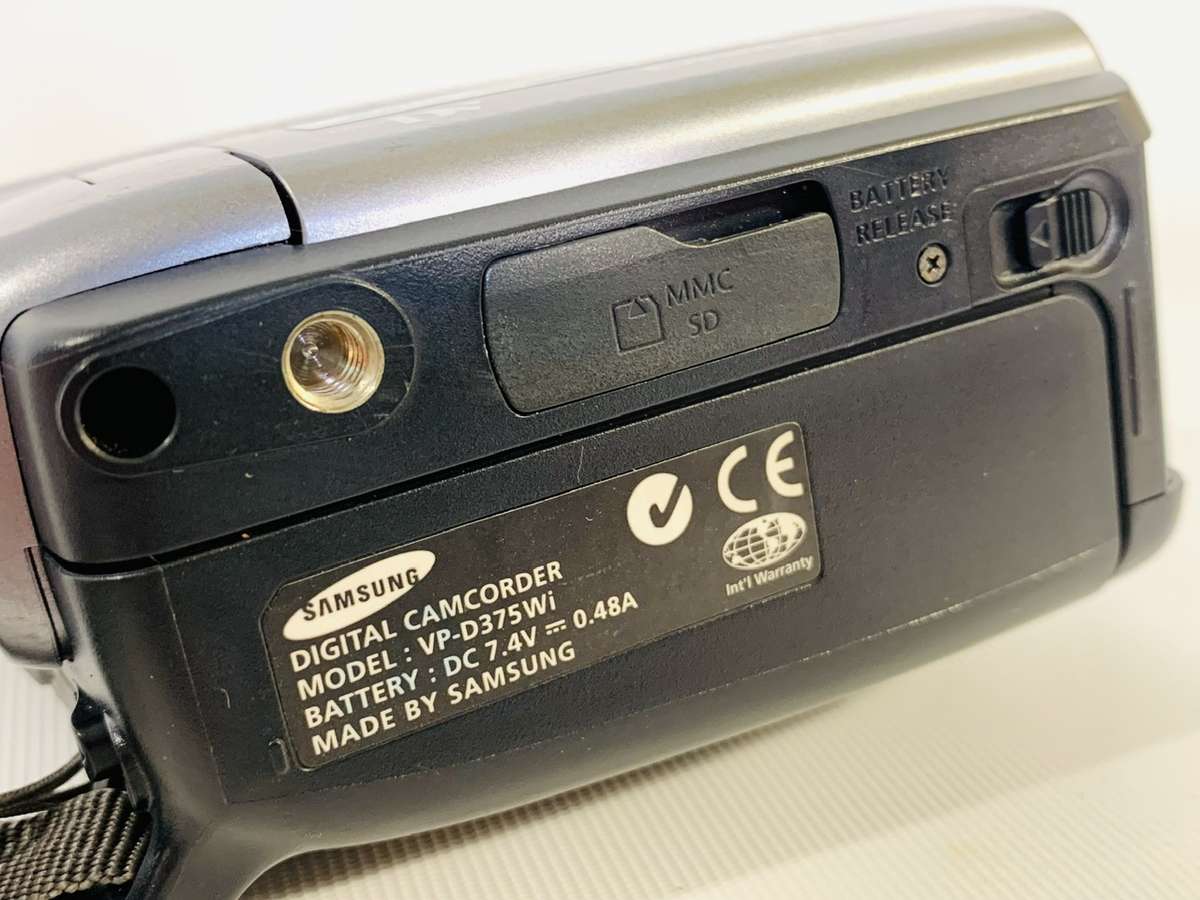 Samsung VP-D375Wi Digital Camcorder / Video Camera (Battery needs Replacing)