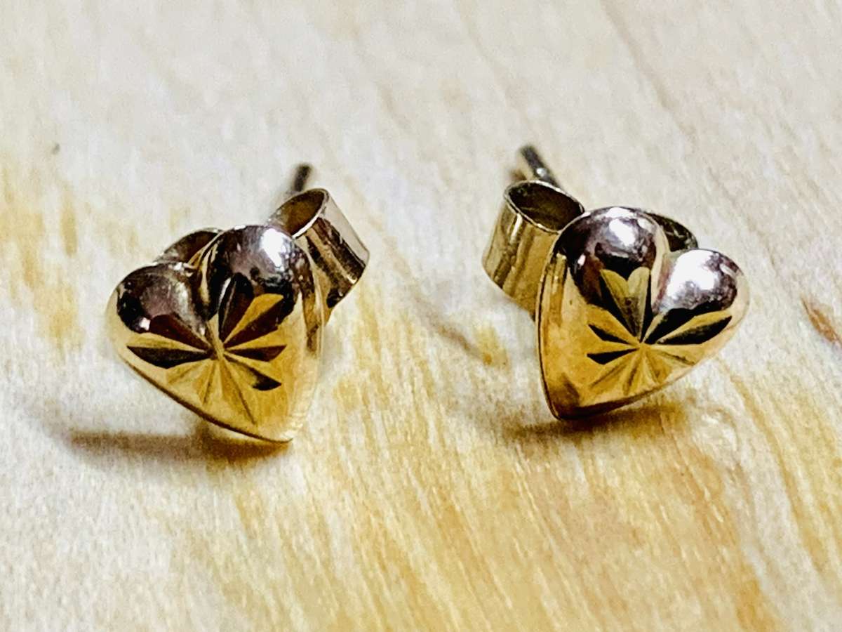 2 x Solid Gold Earrings Studs with Butterflies - 9 carat / 375 (0.26g)