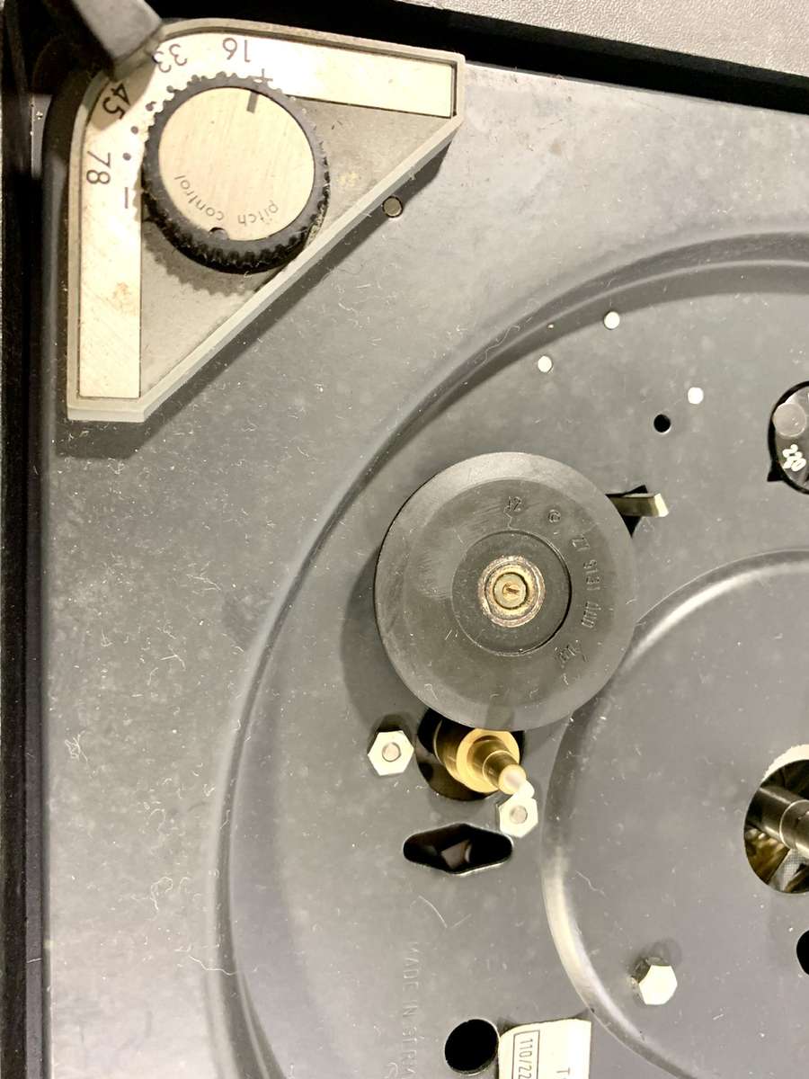 Vintage Dual 1019 Turntable  Classic German Engineering (CK 6 Base)