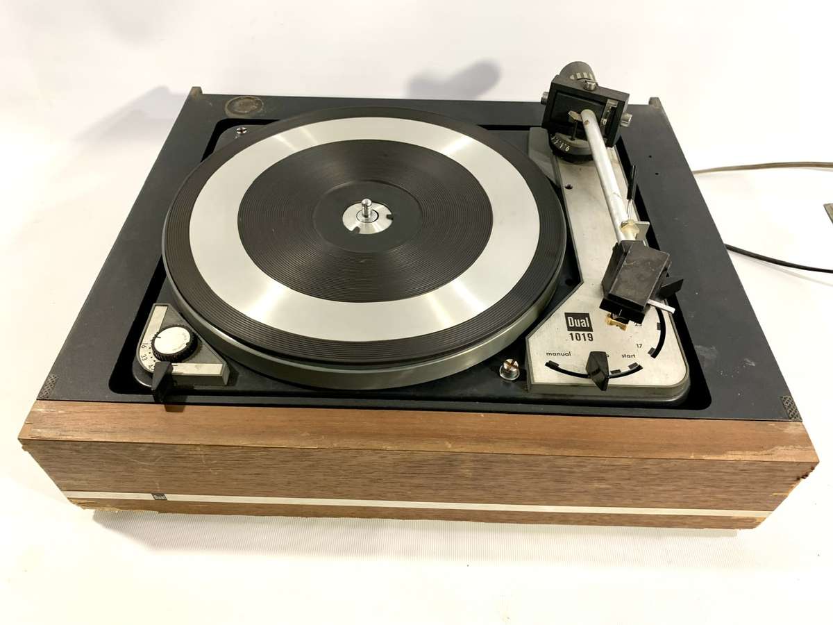 Vintage Dual 1019 Turntable  Classic German Engineering (CK 6 Base)