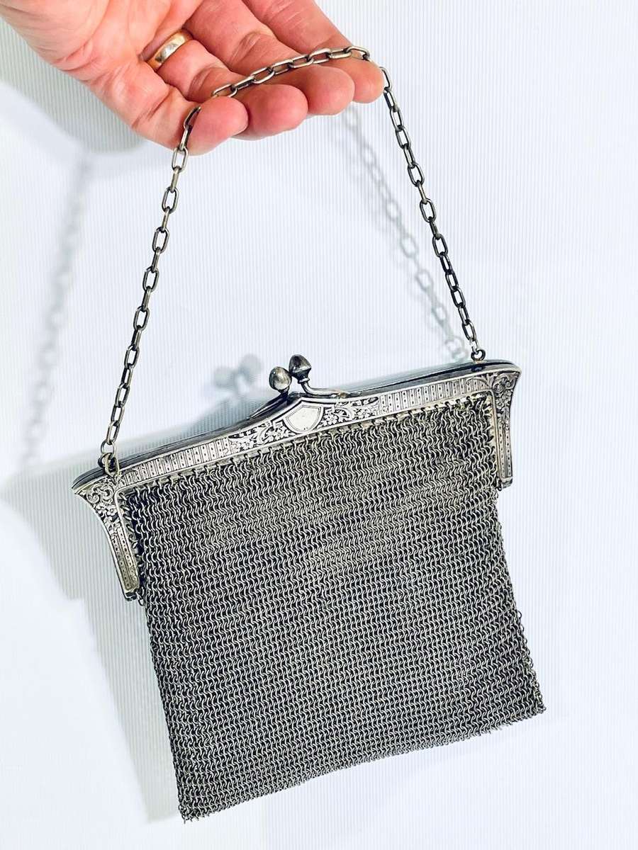 Stunning Vintage Silver-Plated EPNS Chainmail Handbag / Purse - Floral Detail