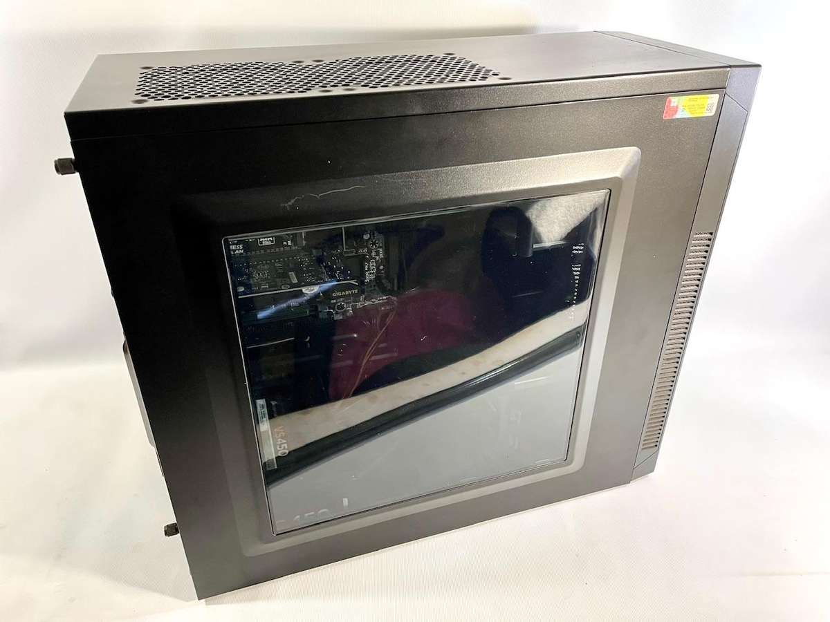 PC Desktop - Gigabyte Ultra Durable - Intel i5-6400 CPU - 4GB DDR4 Ram - HDMI / DVI / VGA - NO HDD