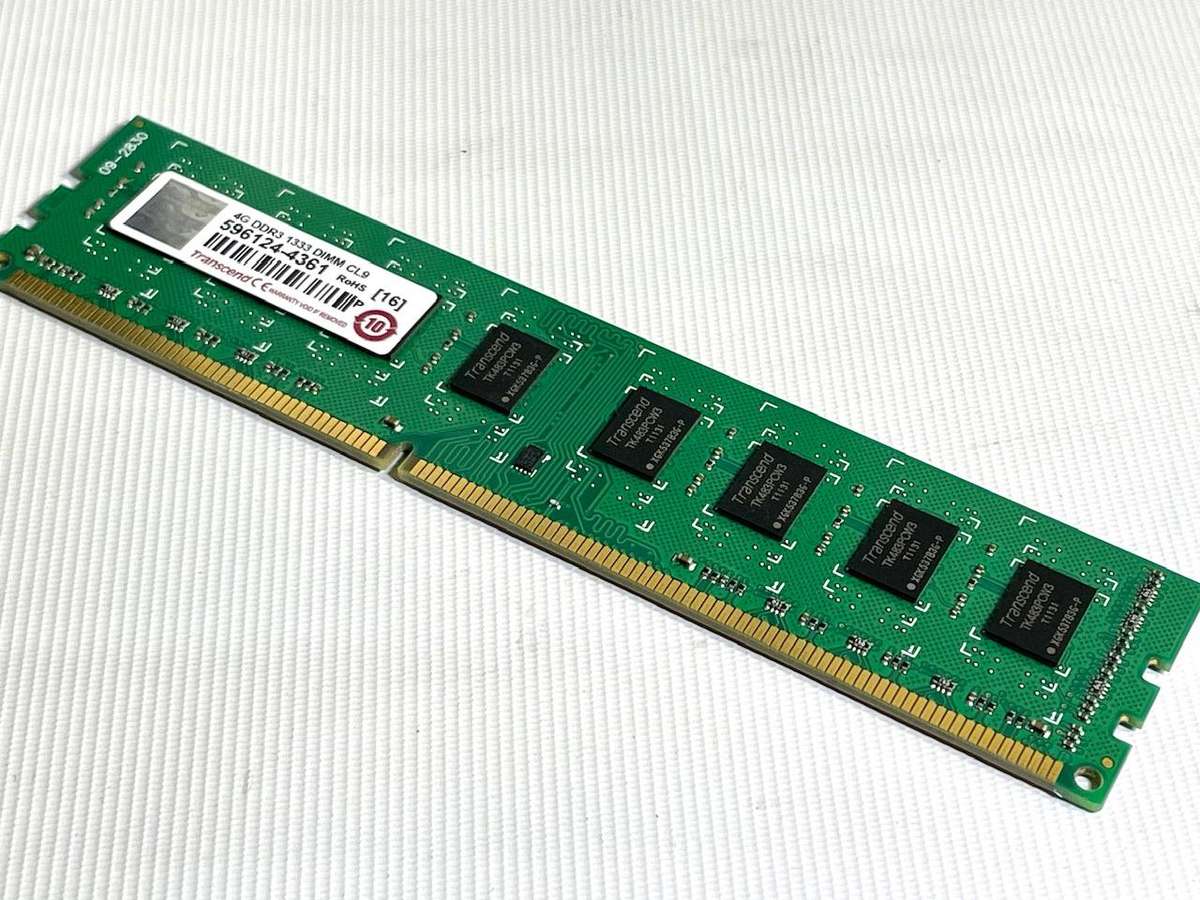 PC Desktop - Intel i5-2500 CPU - 4GB DDR Ram - HDMI / DVI  - NO Hard Drive