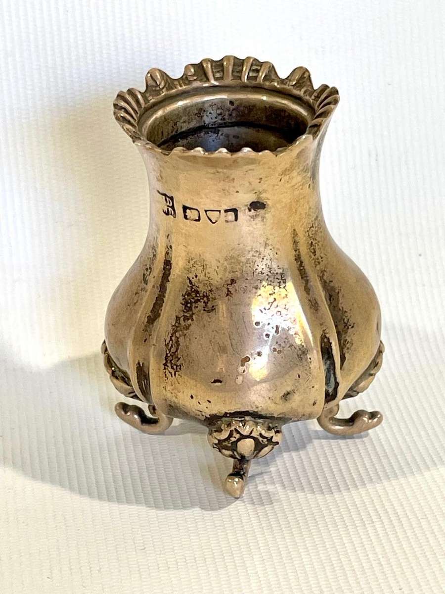 Sterling 925 Silver Mini Vase / Ornament (39g)