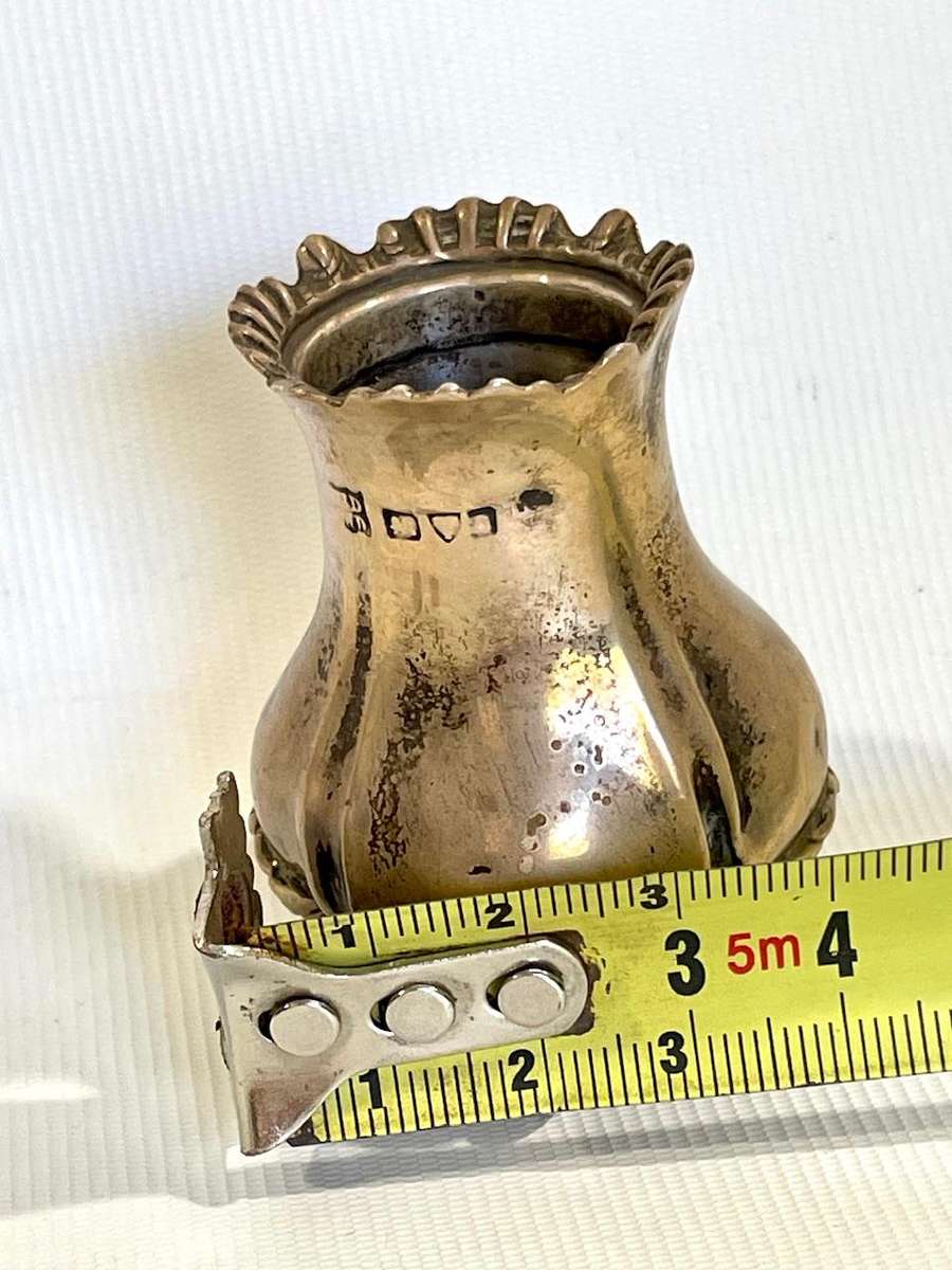 Sterling 925 Silver Mini Vase / Ornament (39g)