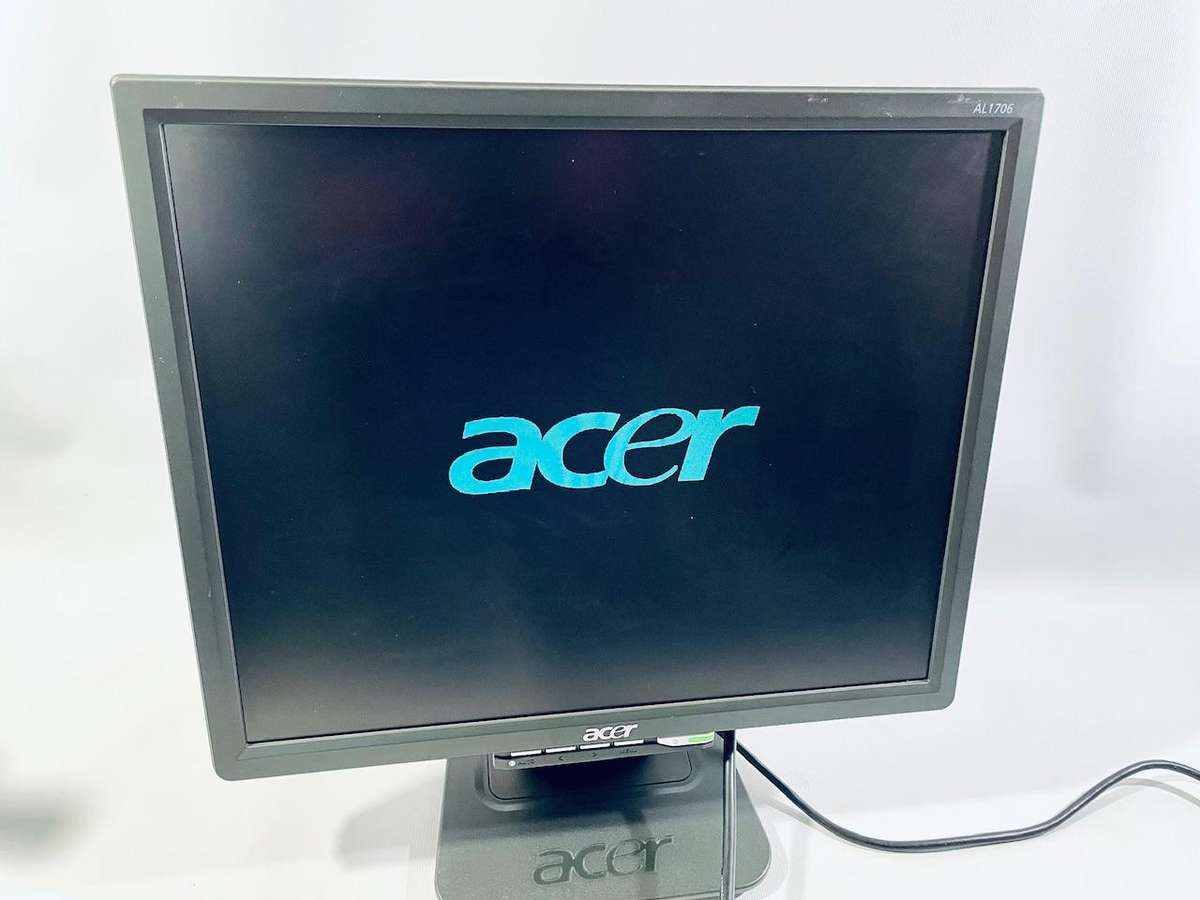 Acer AL1706 A 17 LCD Monitor  Reliable and Budget-Friendly Display