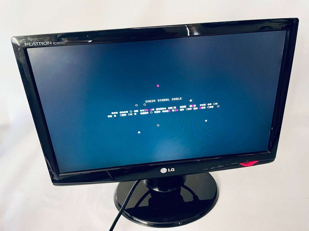 LG Flatron W1943SS Monitor (used)