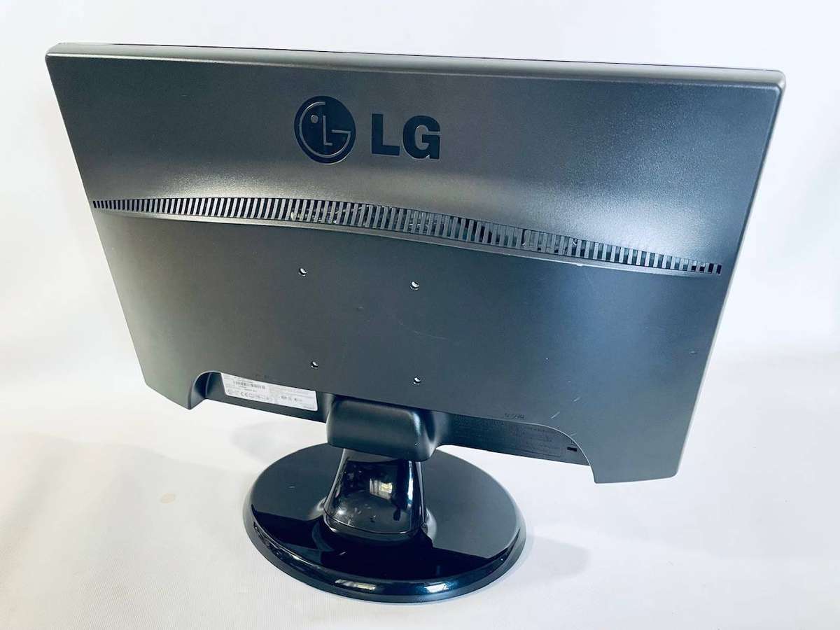 LG Flatron W1943SS Monitor (used)