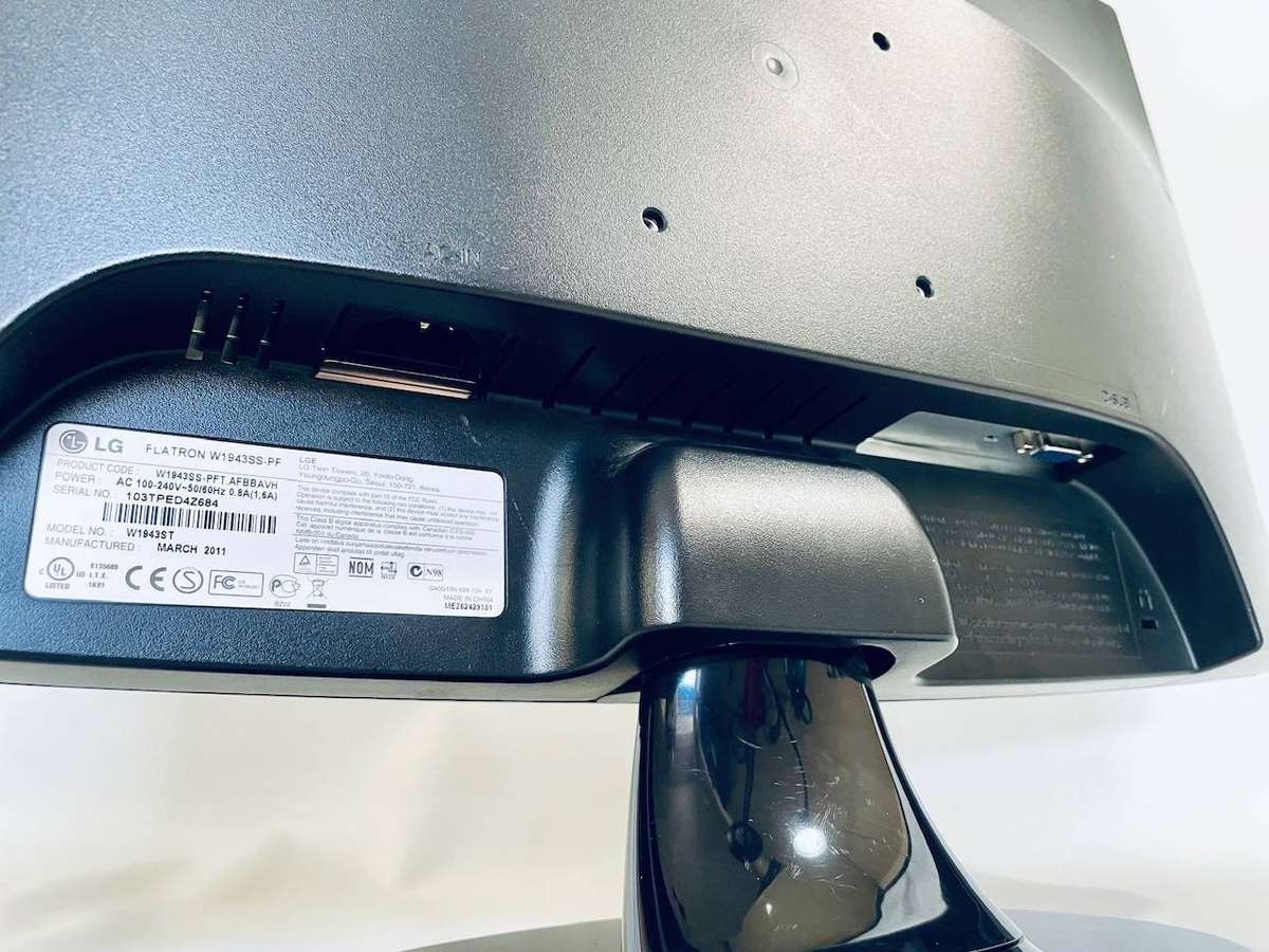 LG Flatron W1943SS Monitor (used)