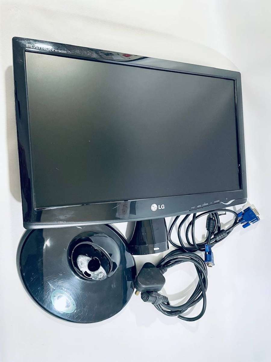 LG Flatron W1943SS Monitor (used)