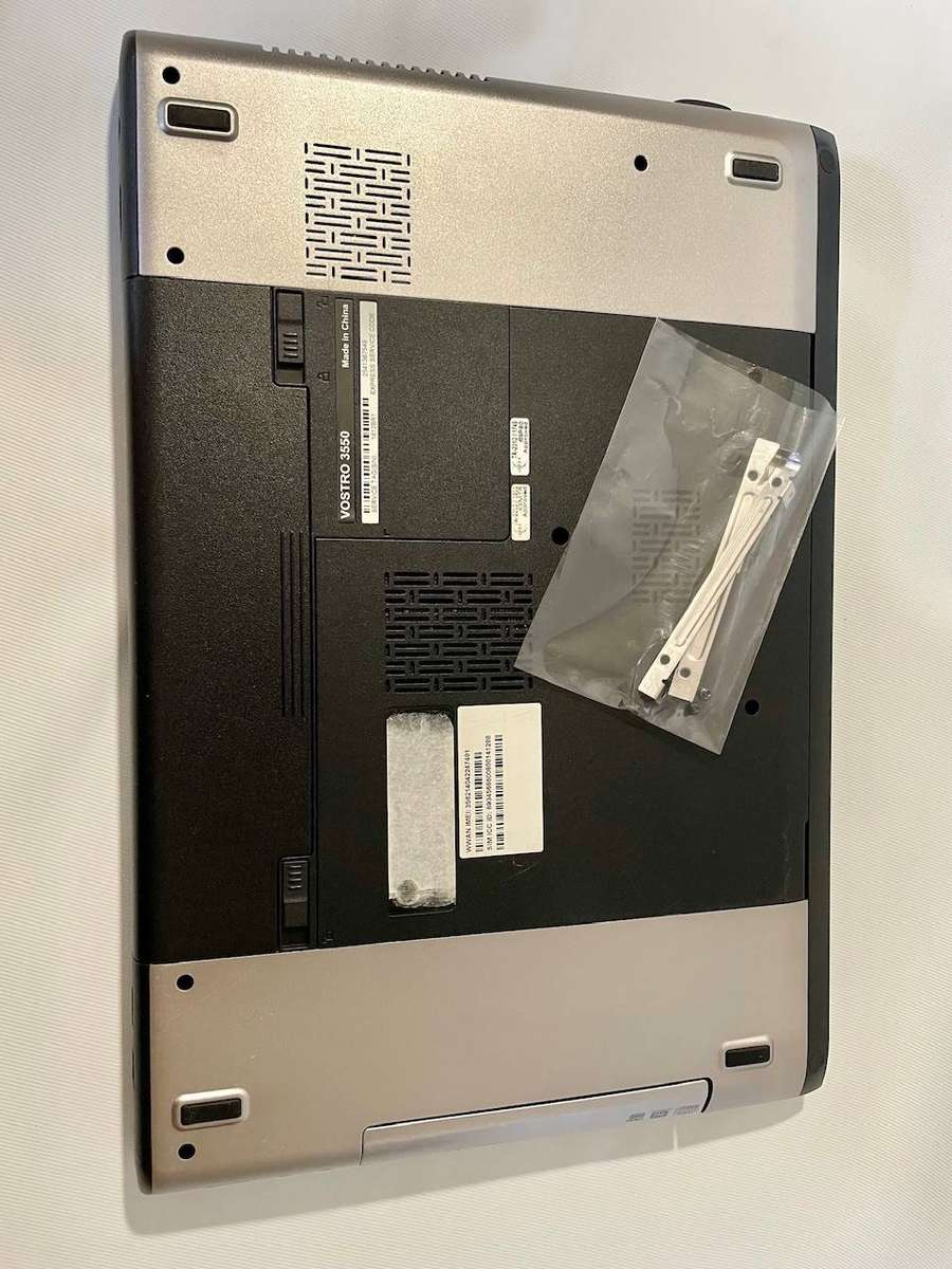 Dell Vostro 3550 Laptop  Intel Core i5 - No HDD or Charger