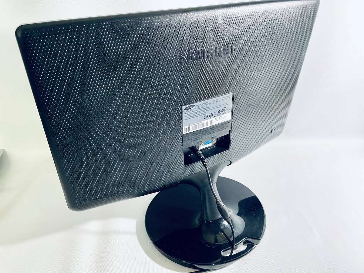 Samsung 19" LED Backlit Monitor - S19A10ON - Tested & Working - With Original Power Supply