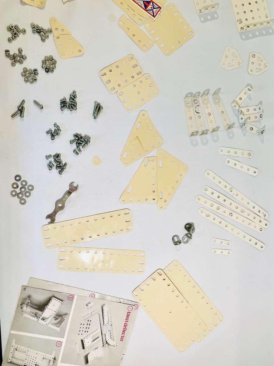 Vintage Meccano Space 2501 Construction Set - Original Box & Manual - Incomplete