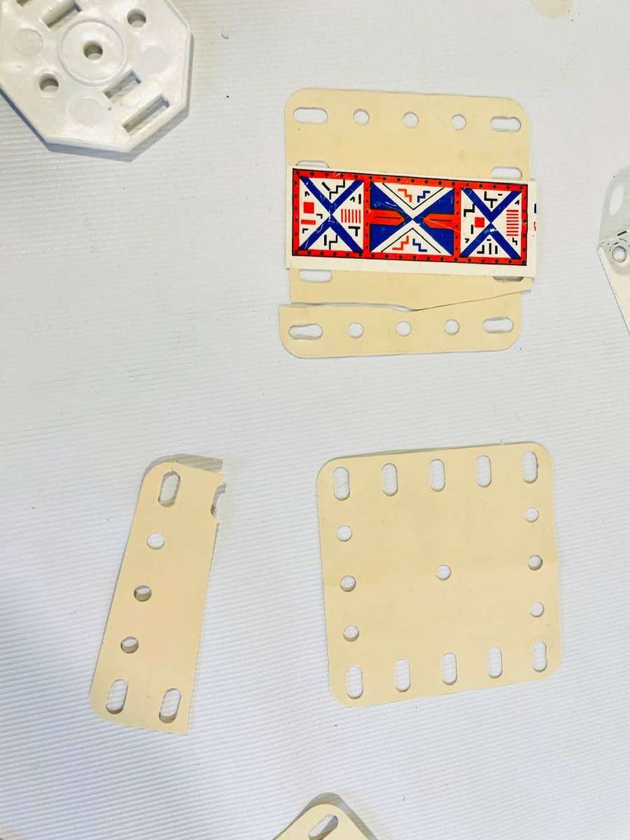 Vintage Meccano Space 2501 Construction Set - Original Box & Manual - Incomplete