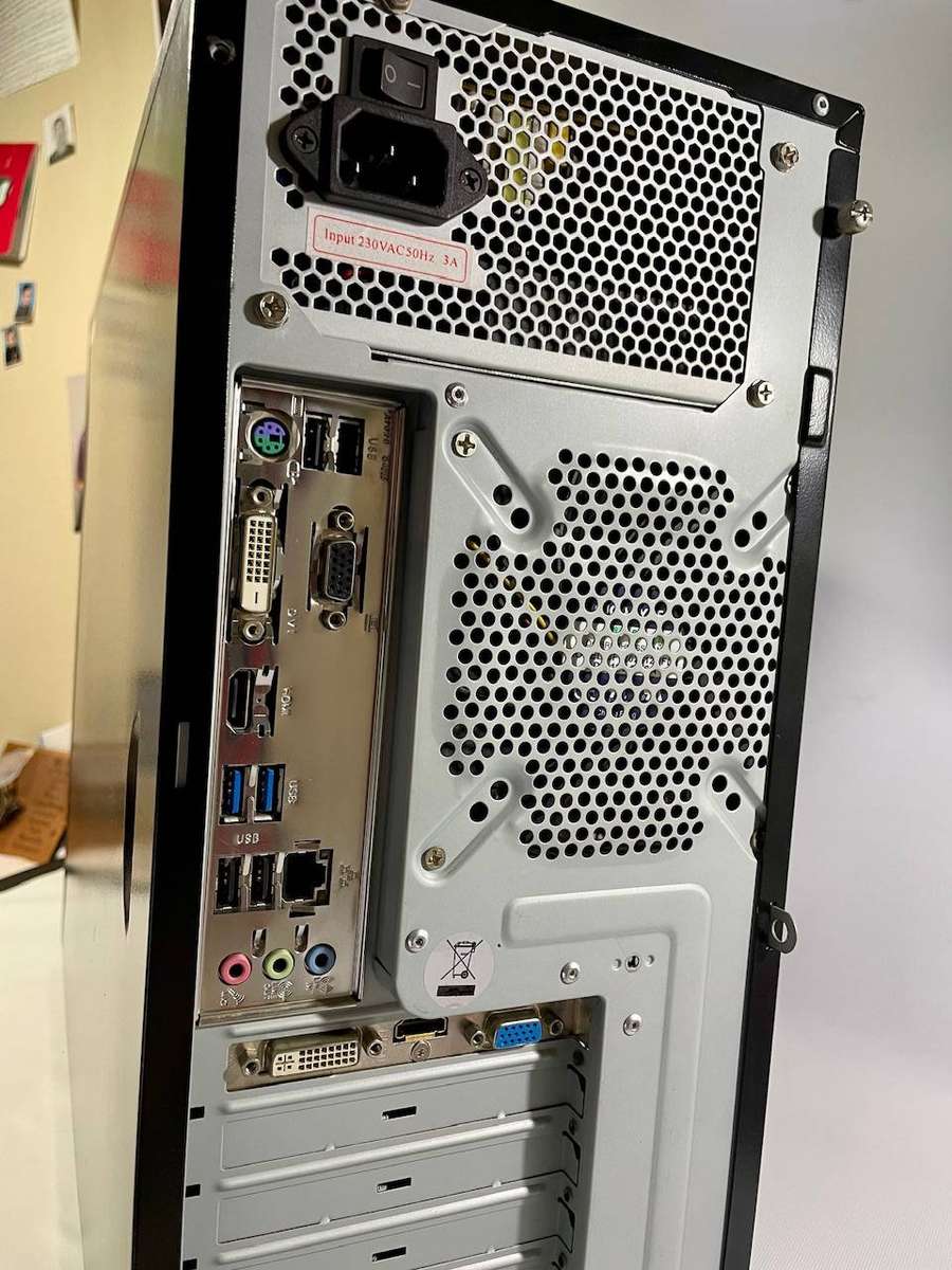 Desktop PC  Intel Core i5-4570 | 4GB RAM | GeForce 210 GPU | Gigabyte Motherboard | Thermaltake PSU